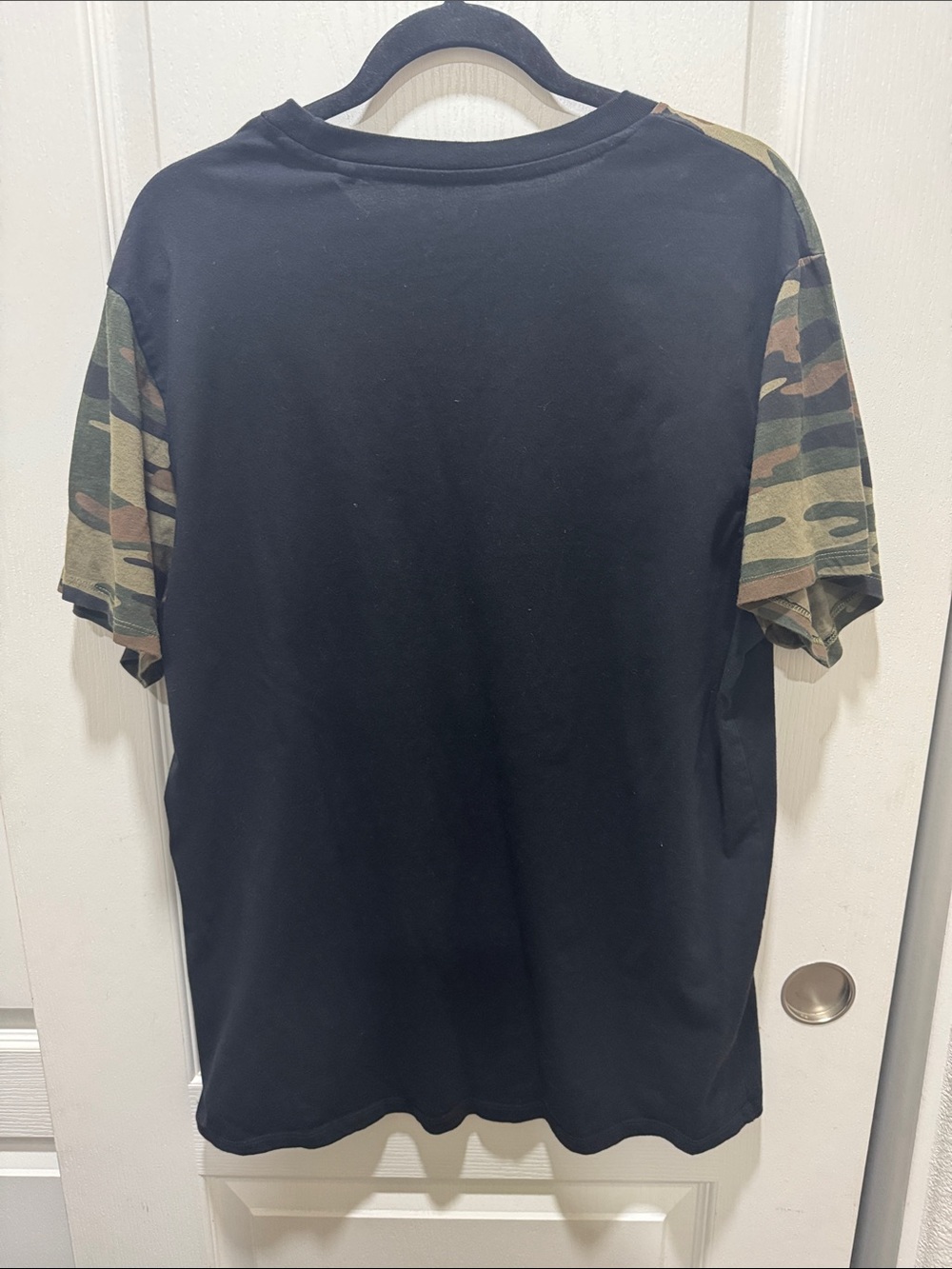 Guess Los Angeles Camo Embroidered Logo Tee XXL - Picture 6 of 6